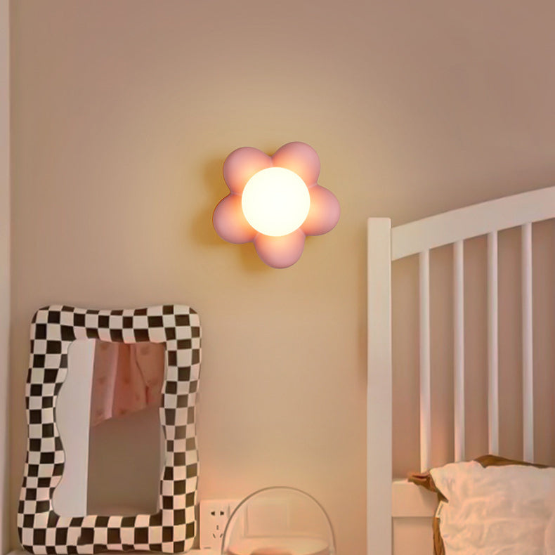 Modern Art Deco Flower Design Wood Resin 1-Light Wall Sconce Lamp For Living Room
