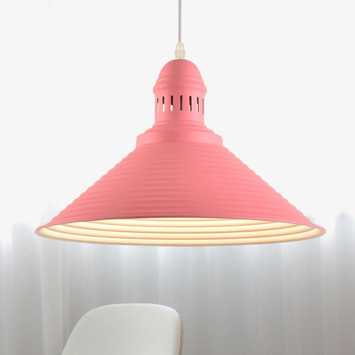 Skandinavisch moderner minimalistischer Kegel Eisen 1-Licht Pendelleuchte 