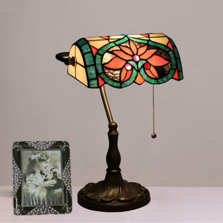 Traditional Tiffany Floral Peach Heart Stained Glass 1-Light Bank Table Lamp for Bedroom