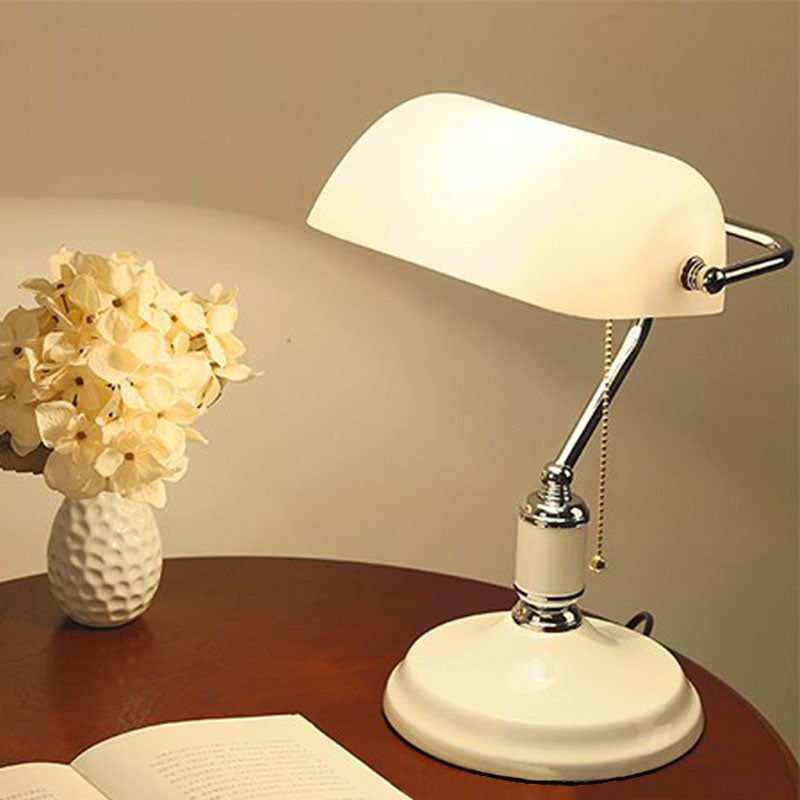 Lampe de table moderne et créative en verre blanc laiteux à 1 lumière 