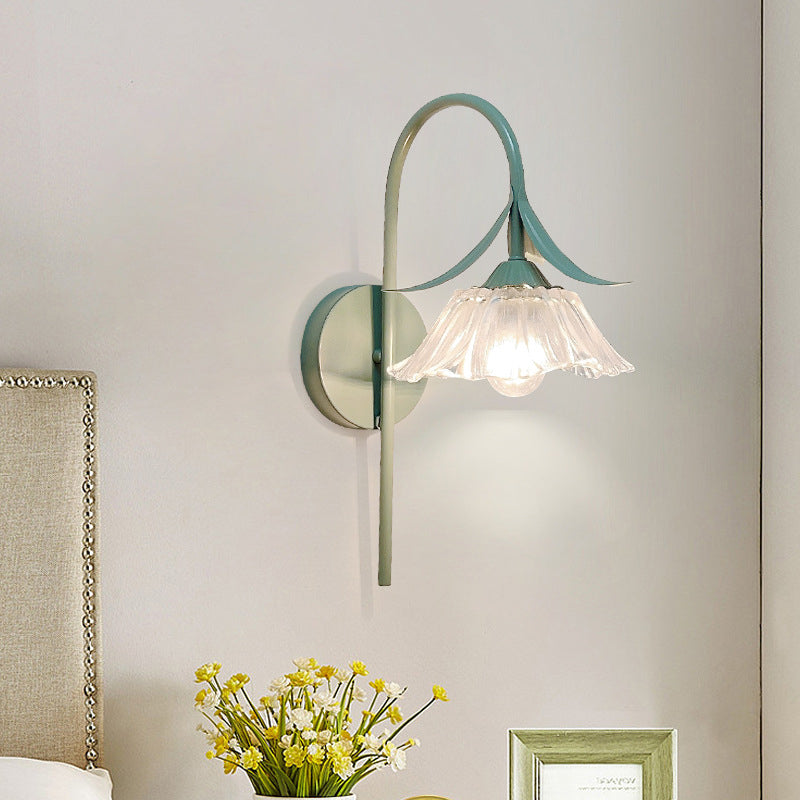 Applique murale contemporaine créative en fer avec abat-jour en verre en forme de fleur de lotus et cristal à 1 lumière pour salon 