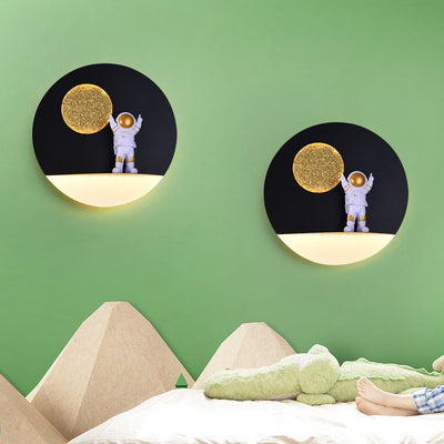 Contemporary Creative Iron Resin Round Astronaut LED Wall Sconce Lamp For Bedroom