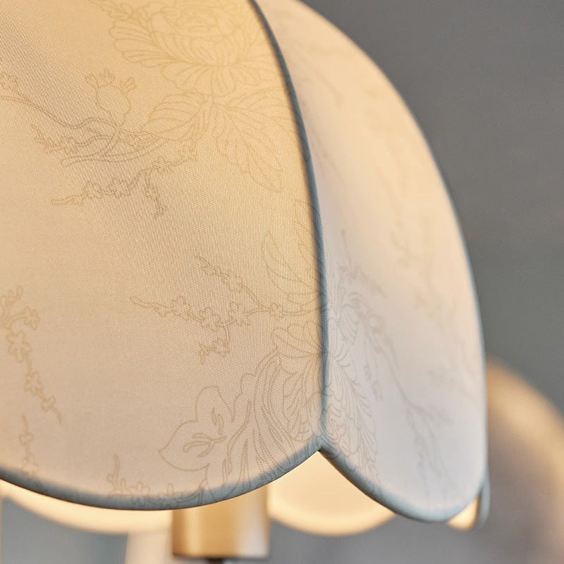 Lustre Suspendu à 3 Lumières en Tissu Rond Traditionnel Français avec Fer et Noyer pour Salon 