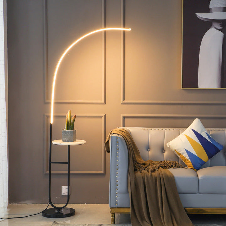 Zeitgenössische Einfachheit Arc Aluminium Streifen mit Marmor Eisen Palette LED Stehlampe für Wohnzimmer 