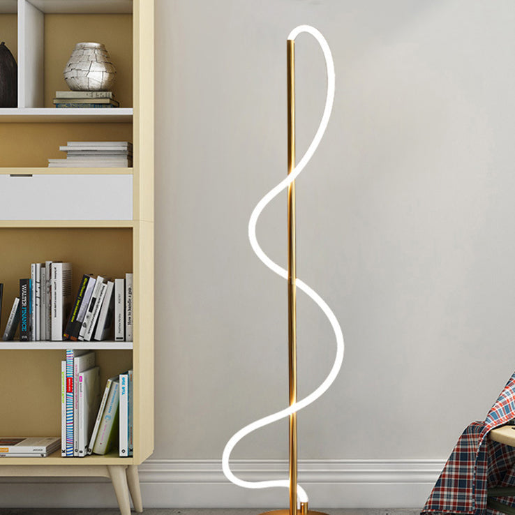 Moderne minimalistische Linie Eisen Silikon LED Stehlampe für Wohnzimmer 