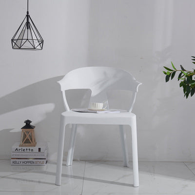 Chaise de salle à manger en plastique trapézoïdale minimaliste moderne avec dossier et accoudoirs pour salle à manger 