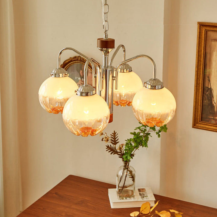Traditioneller französischer Kronleuchter mit Blumenknospen-Glasschirm und silbernem Rahmen, 3/4-flammig, für Wohnzimmer 