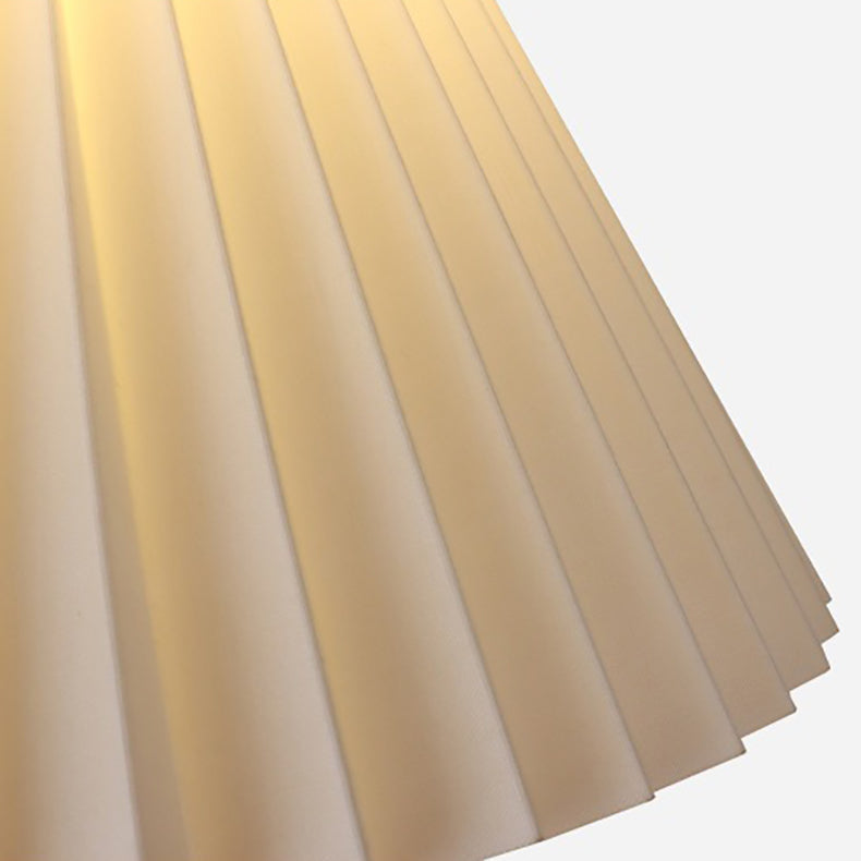 Lampe de table 1-lumière en métal et tissu avec abat-jour pliant minimaliste moderne pour chambre à coucher 