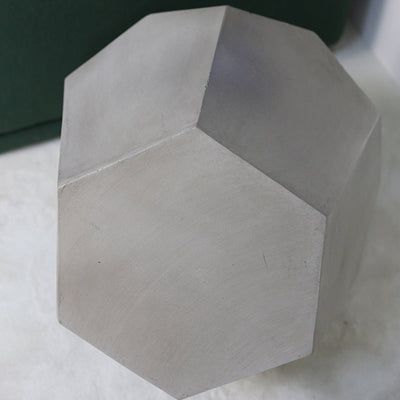 Table d'appoint hexagonale contemporaine en oxyde de magnésium pour salon 