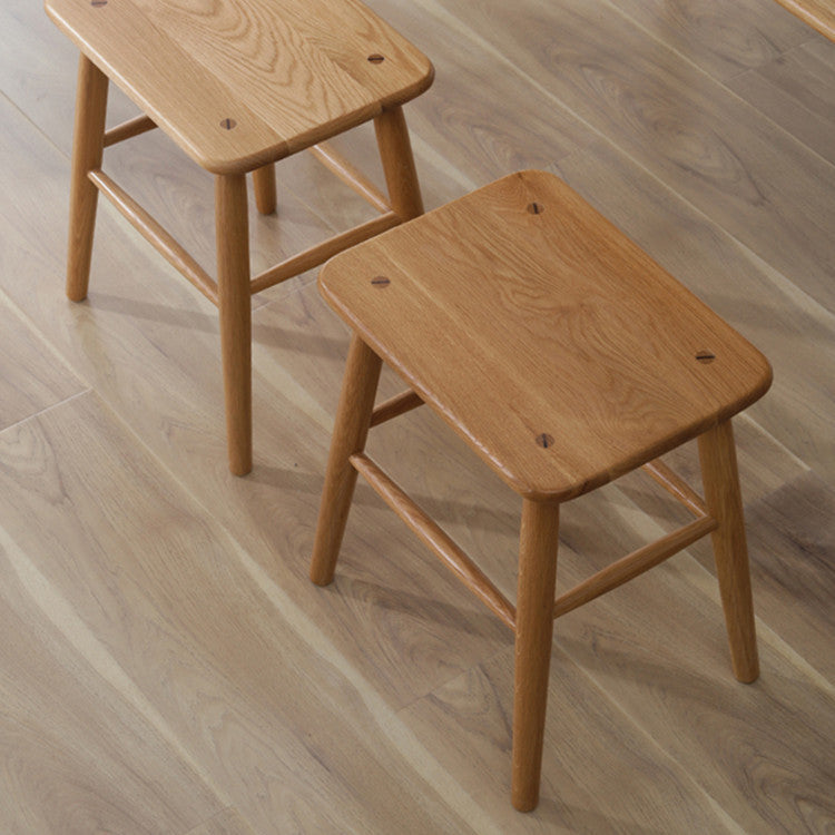 Traditioneller japanischer quadratischer Fußhocker aus Kirschholz mit vier Beinen fürs Wohnzimmer 