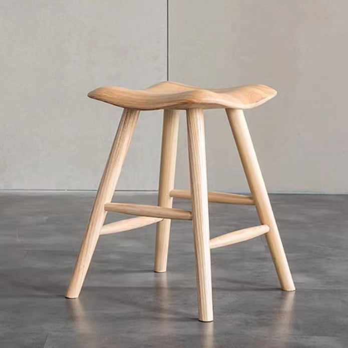 Zeitgenössischer nordischer quadratischer Hocker aus Eschenholz als Fußstütze für das Schlafzimmer 