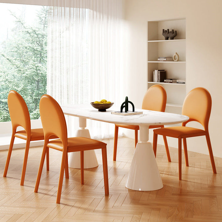 Moderner minimalistischer quadratischer ovaler Rücken Kunstsattel-Leder-Esszimmerstuhl aus Karbonstahl für das Esszimmer 