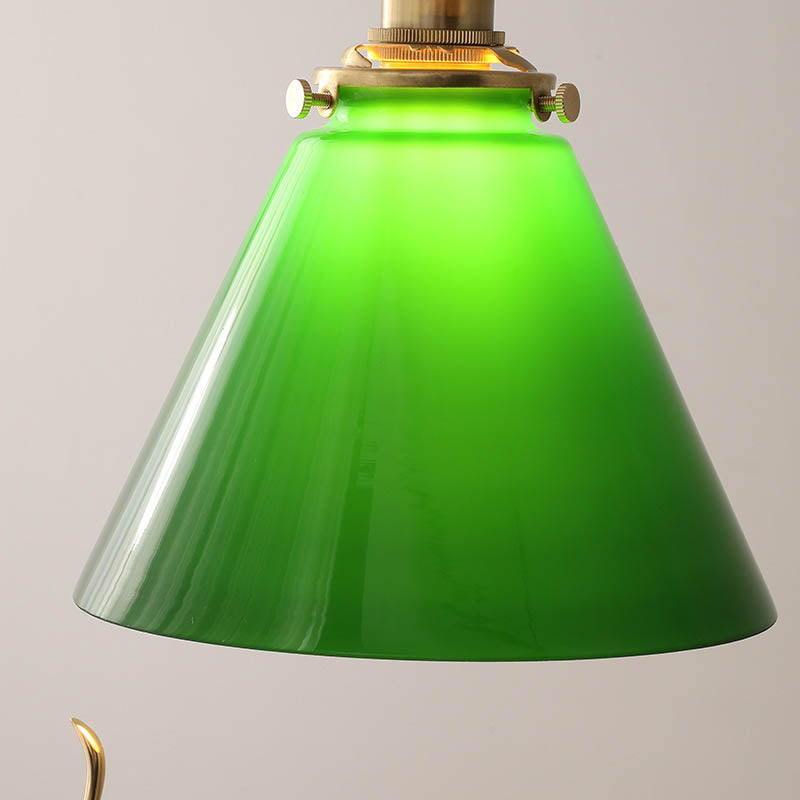 Luminaire suspendu contemporain rétro à 1 lumière en verre et cuivre à cône vert pour le salon 
