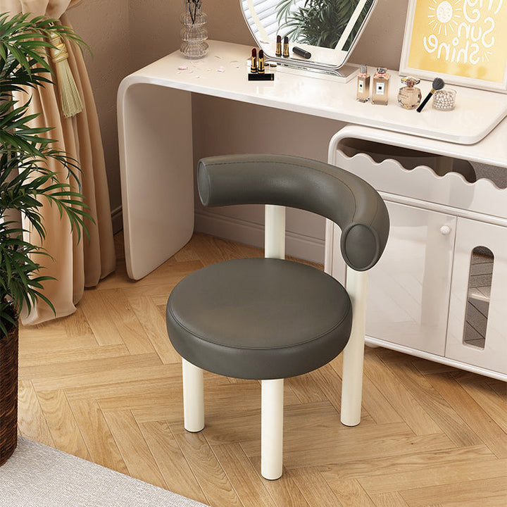 Tabouret de vanité rond nordique contemporain en cuir artificiel avec cadre en fer et dossier arqué pour chambre 
