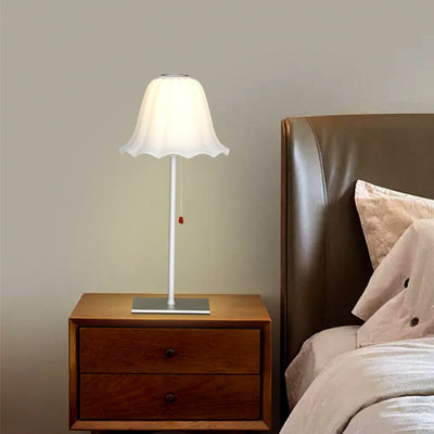 European Simple Glass Pod Pleated Shade Pull Cord LED Table Lamp