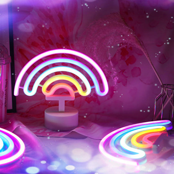 Lampe de table LED en acrylique plastique licorne arc-en-ciel créative contemporaine pour chambre 