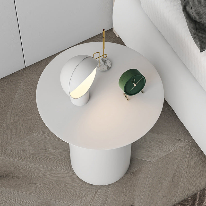 Table de nuit moderne minimaliste en cylindre rond en fer avec 1 plateau pour le chevet 