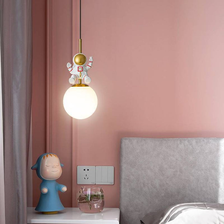 Suspension contemporaine pour enfants nordiques Orb Astronaut en résine de fer 1 lumière pour chambre 