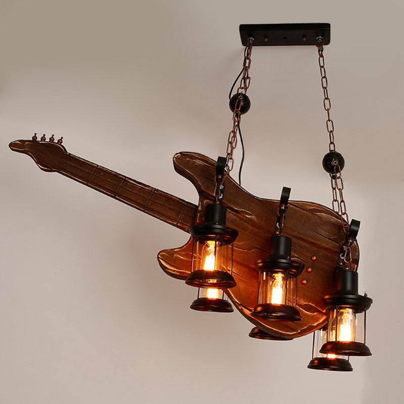 Tradicional lámpara de araña de 6 luces de hierro en forma de guitarra con tallado en madera para comedor 