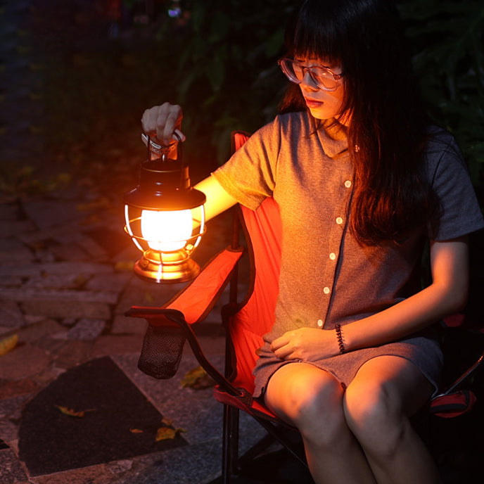 Lampe de table LED cylindrique en acrylique fer rechargeable étanche de style ferme traditionnelle pour salle de divertissement 