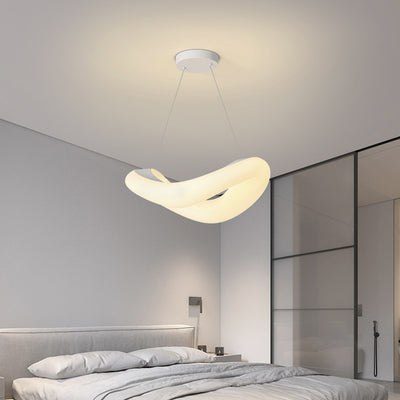 Lámpara colgante LED de hardware de anillo de onda PE minimalista moderna para dormitorio 