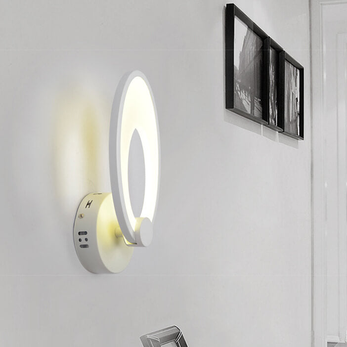 Moderne minimalistische ovale Eisen-Acryl-Backlack-LED-Wandleuchte 