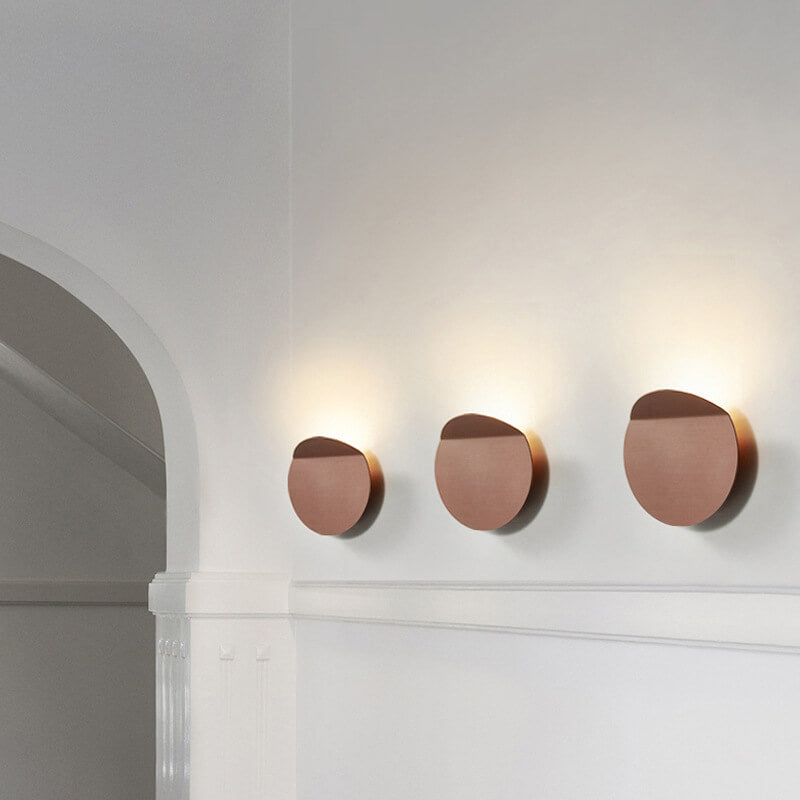 Dänische minimalistische Wandleuchte aus gebürstetem Aluminium mit gefaltetem LED-Disc 
