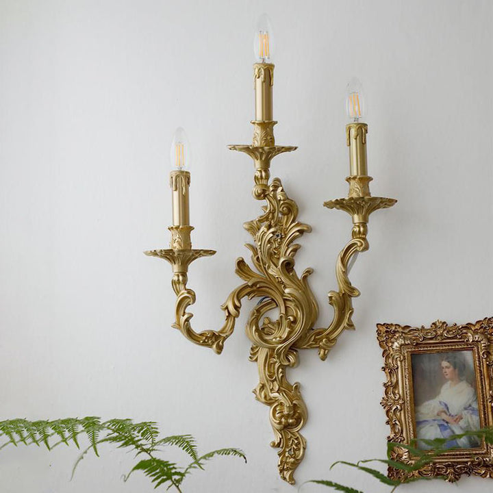 Candelabro de Pared de Latón de Lujo Francés Tradicional Tallado con 2/3 Luces para Dormitorio 