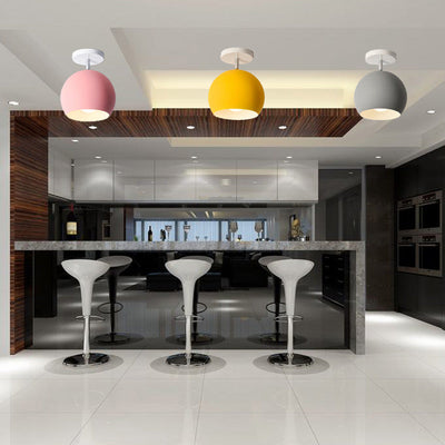 Moderne minimalistische Macaron runde Globus Eisen 1-Licht Semi-Flush Mount Deckenleuchte für Wohnzimmer 