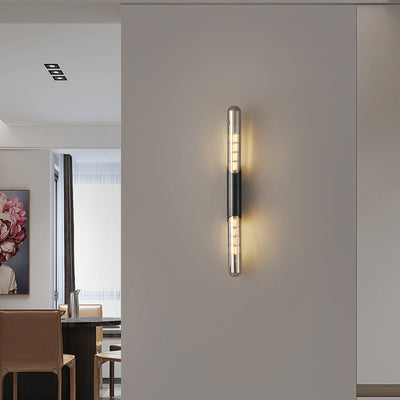 Zeitgenössische nordische Messingglasstreifen-Wandleuchte mit 2 Lichtern für Wohnzimmer 