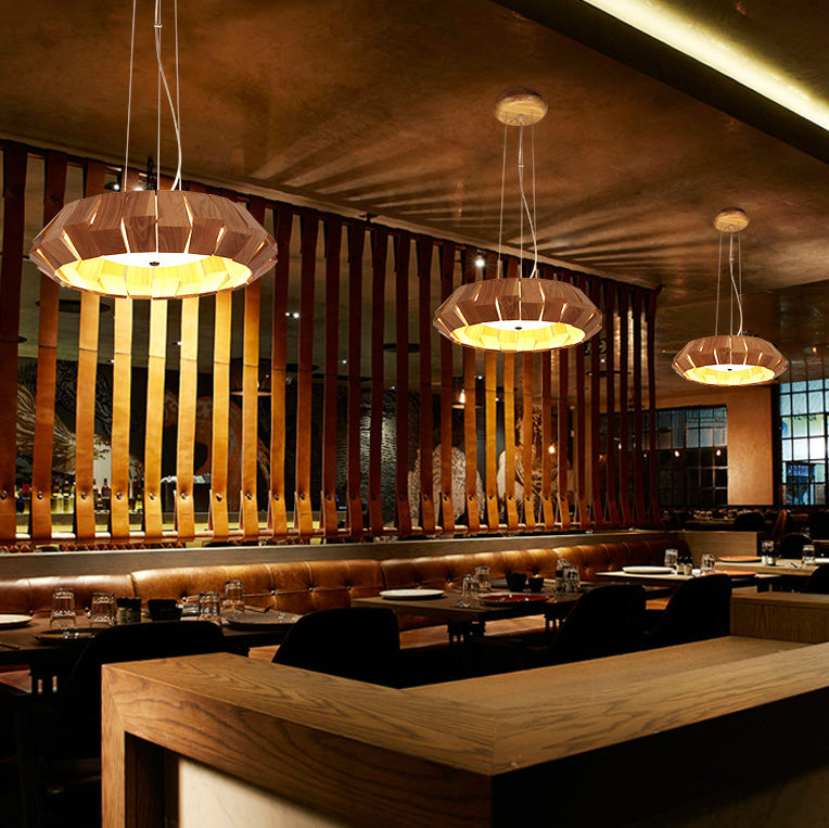 Zeitgenössische skandinavische Runde fliegende Untertasse Holz Glas LED Kronleuchter für Wohnzimmer 