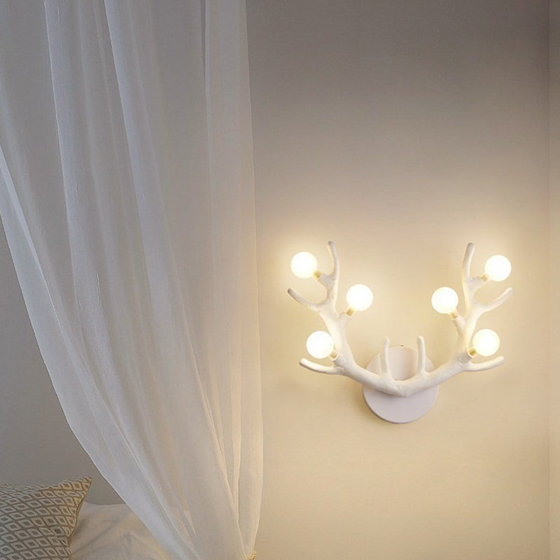 Applique murale contemporaine à 6 lumières avec abat-jour en verre et branche de résine créative pour chambre 