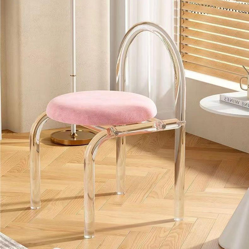 Taburete de tocador de lujo moderno con respaldo de terciopelo acrílico transparente con marco arqueado para dormitorio 