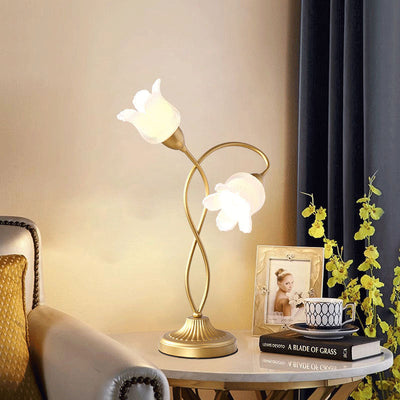 Lampe de table à deux lumières en fer et verre Art Déco moderne avec motif floral pour salon 