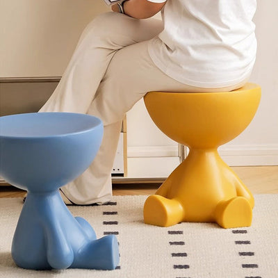 Table d'appoint ronde scandinave contemporaine avec base en PE et ours cartoon pour salon 