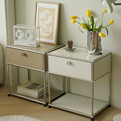 Table de nuit moderne minimaliste en acier inoxydable avec cadre carré, planche à vide en plastique et 1 tiroir pour chambre 
