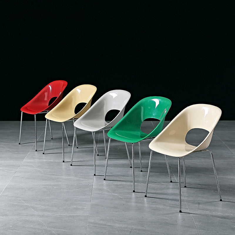 Silla de comedor de metal PP con respaldo hueco cuadrado creativo contemporáneo para comedor 