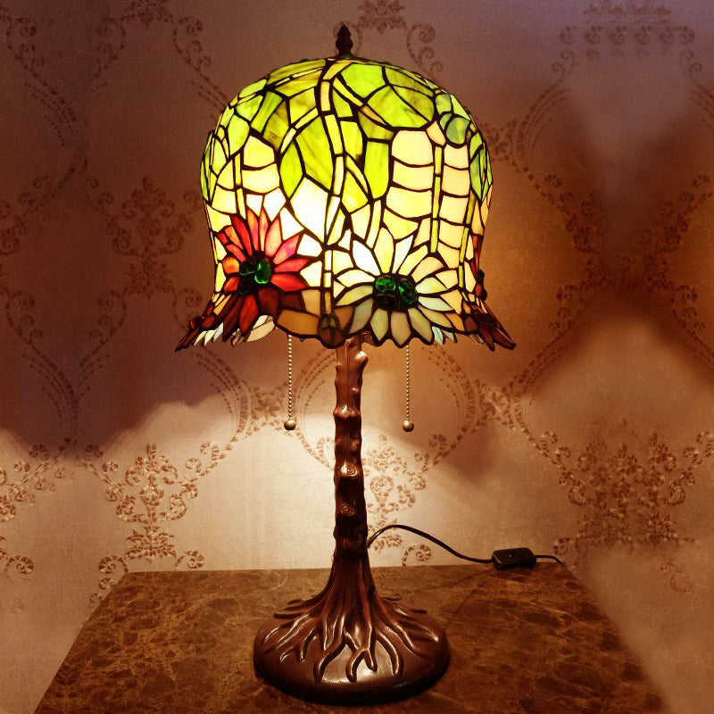 Lampe de table à 2 lumières en verre et fer avec motif de tournesol de style Tiffany traditionnel pour chambre 