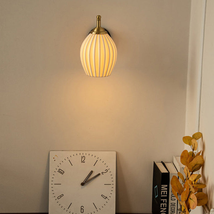 Traditional French Ceramic Glass Flower Shade Solid Wood Base 1-Light Wall Sconce For Living Room