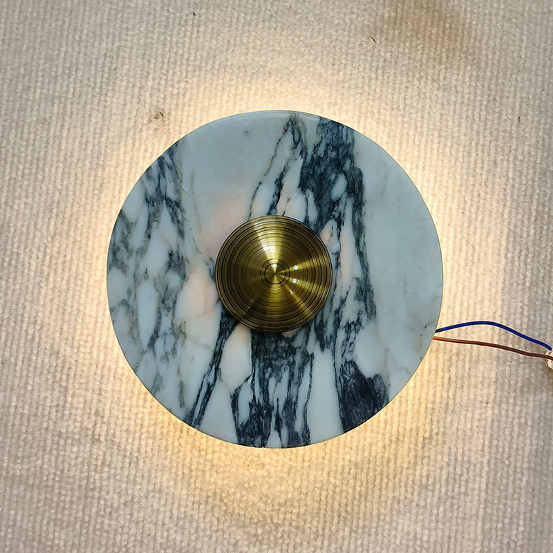 Zeitgenössische skandinavische runde Metallmarmor-LED-Wandleuchte für Wohnzimmer 
