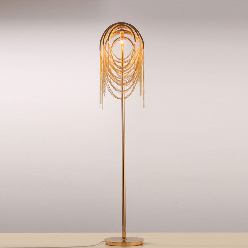 Lampe de sol contemporaine scandinave à chaîne à pampilles en fer et aluminium à 2 lumières pour salon 