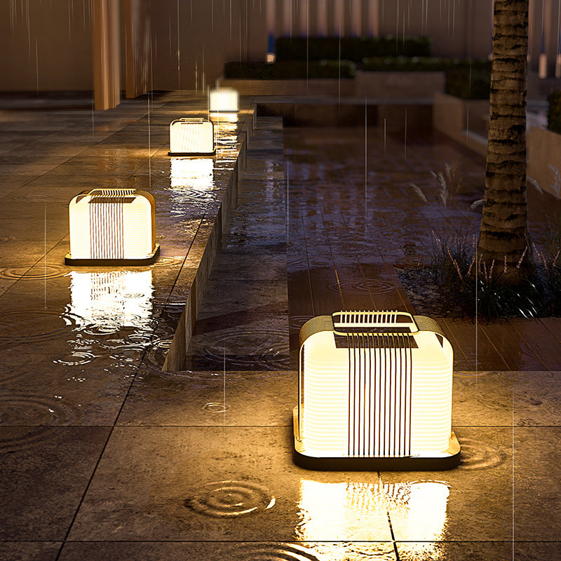 Lumière paysagère LED en acier inoxydable étanche solaire de simplicité moderne pour jardin, lumière extérieure cubique carrée en PE 