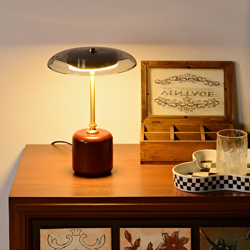 Lámpara de Mesa LED Cilíndrica Redonda de Latón Retro Contemporáneo con Madera y Vidrio para la Mesita de Noche 