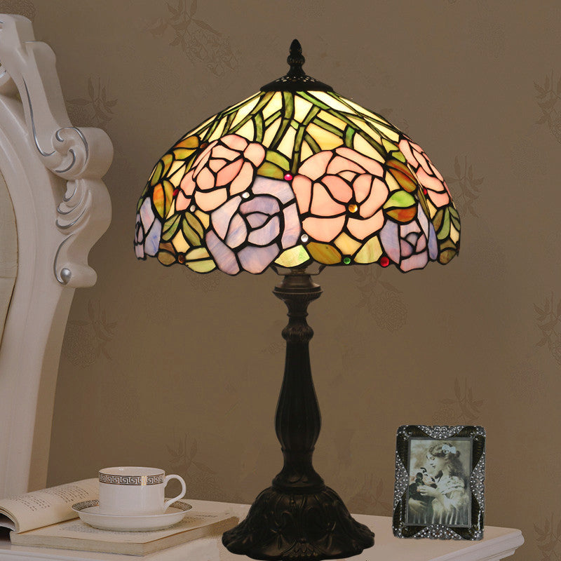 Traditionelle Tiffany Rose Blume Buntglas Kuppel 1-Licht Tischlampe für Schlafzimmer 