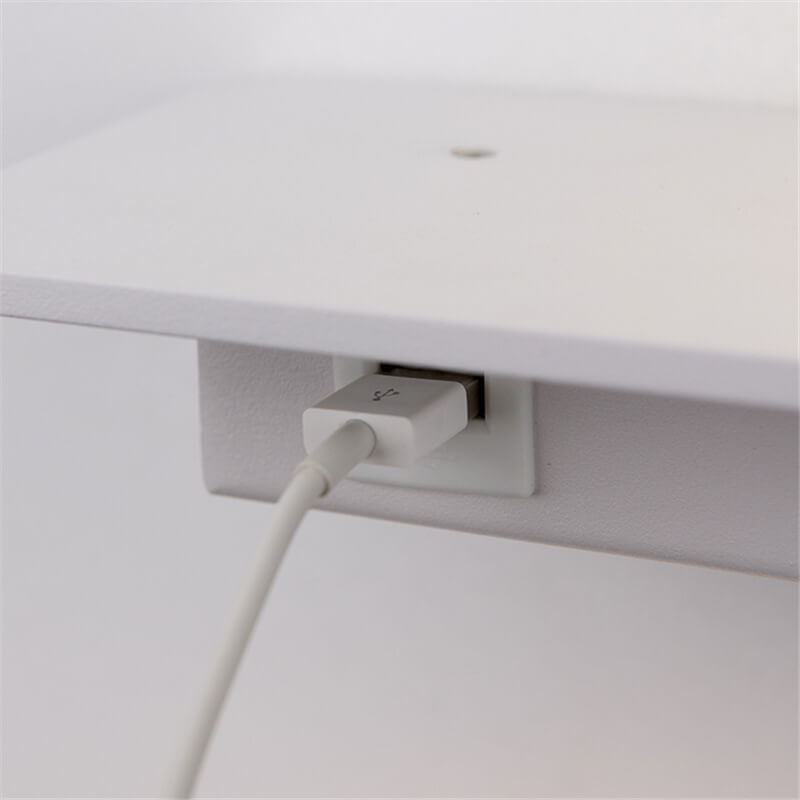 Moderne Schwarz-Weiß-Einzelfarbe mit USB-Anschluss Eisen-LED-Strahler Wandleuchte 