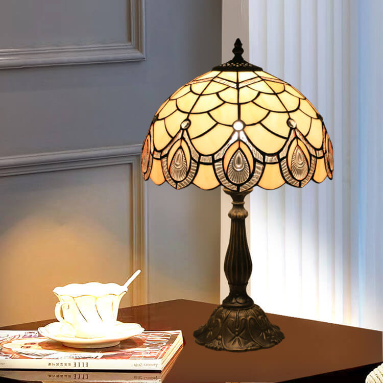 Tiffany Retro Lotus Resin Base Stained Glass 1-Light Table Lamp