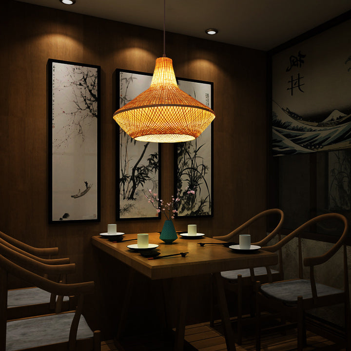 Lustre suspendu à 1 lumière en bambou tissé rond chinois traditionnel pour salles de divertissement 