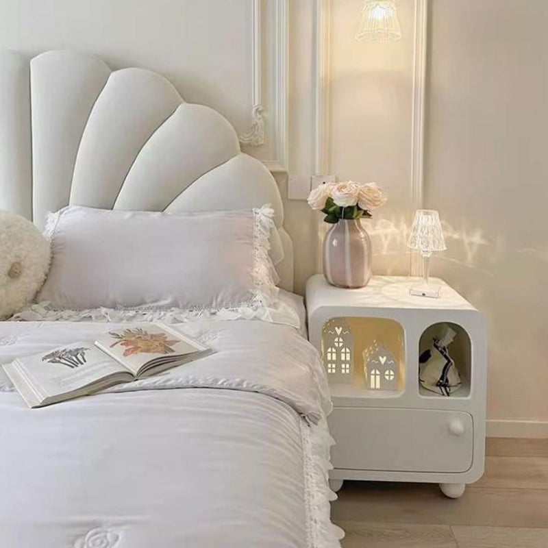 Zeitgenössischer kreativer rechteckiger Holznachttisch mit 1 Schublade für das Wohnzimmer 