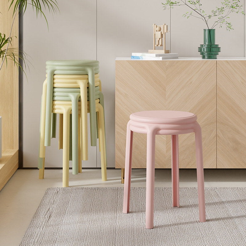 Zeitgenössischer skandinavischer runder Macaron-Stuhl aus Kunststoff, stapelbar für das Wohnzimmer 