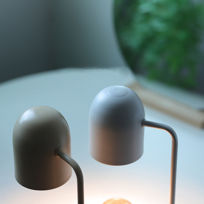 Moderne minimalistische Eisenzylinder 1-Licht Schmelzwachs Tischlampe für Schlafzimmer 